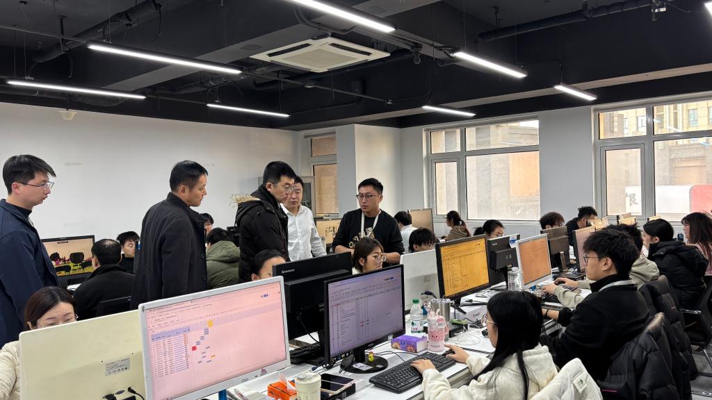 智啟未來(lái)，院企共融 人工智能學(xué)院院長(zhǎng)牛翔一行赴網(wǎng)絡(luò)科技研發(fā)企業(yè)調(diào)研